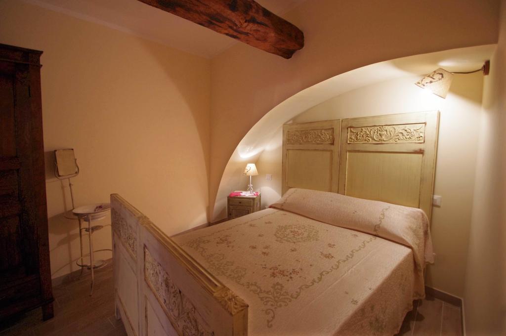 Апартаменты Il Mulino Del Castello Гарленда Номер фото